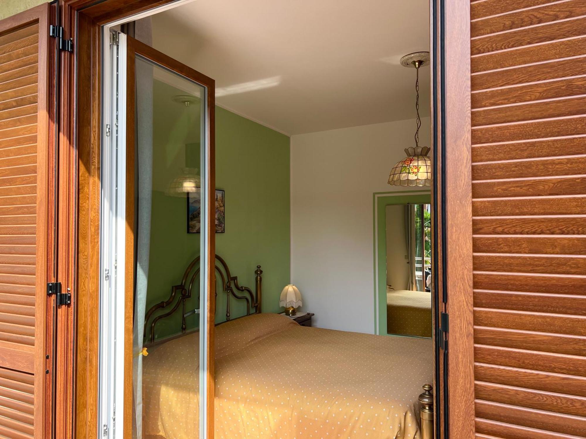 Casa Mimosa The Green View Apartment Domaso Bagian luar foto