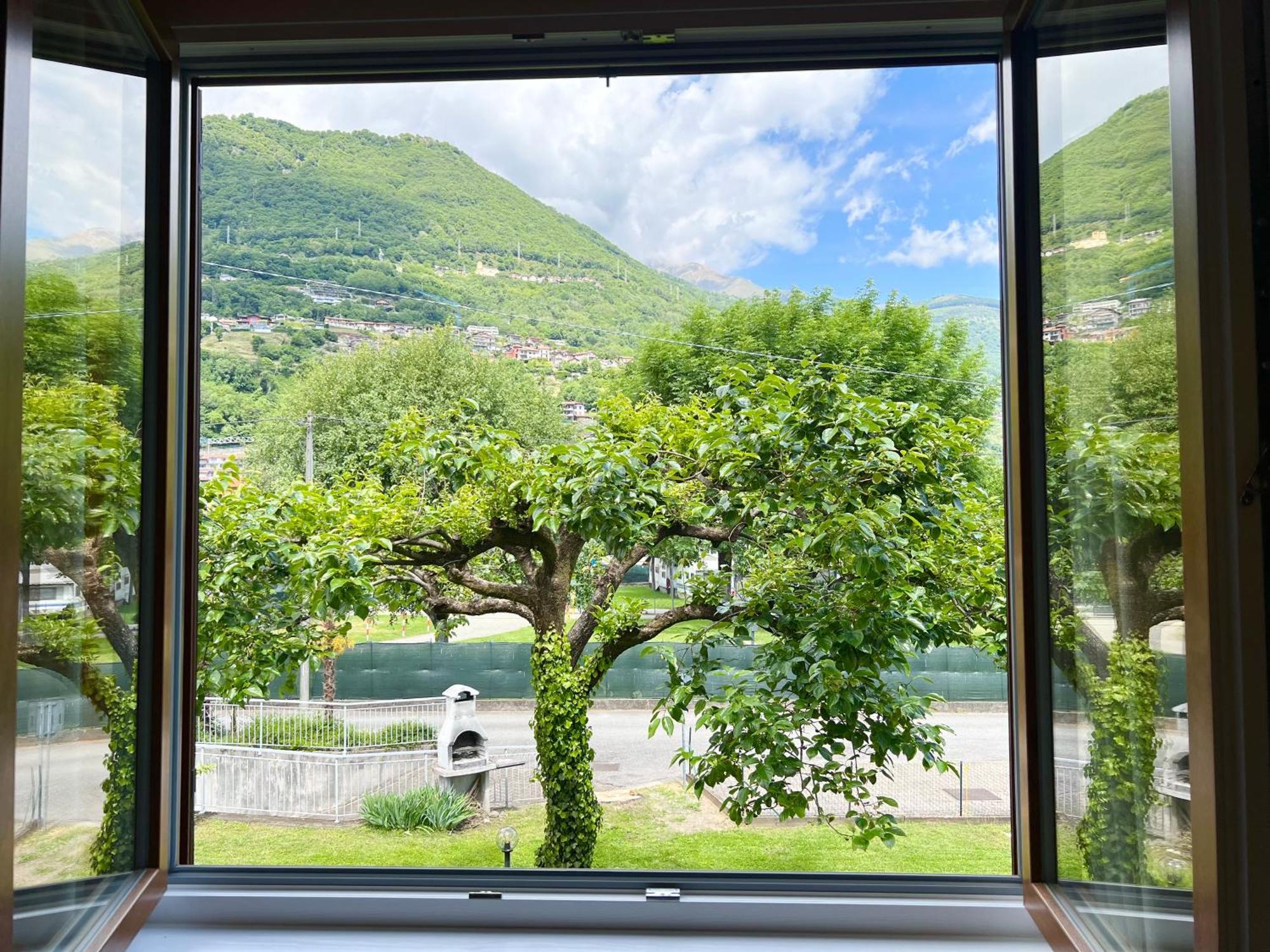Casa Mimosa The Green View Apartment Domaso Bagian luar foto